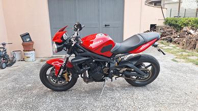 Triumph street triple 675 R