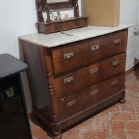 cassettoni/como' e comodini antichi