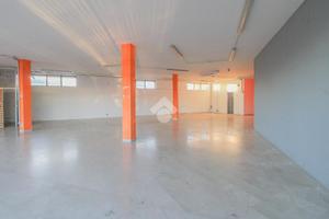 NEGOZIO A TORBOLE CASAGLIA