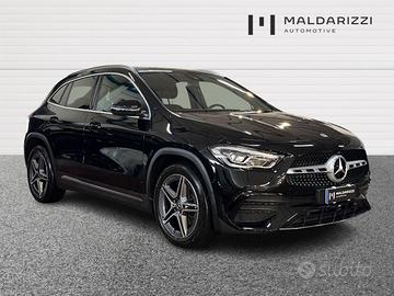 MERCEDES-BENZ GLA 200 d Premium auto