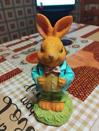 Statua Decorativa Coniglio con Cesto di Carote 