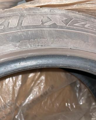 2 gomme estive Falken ZE 310 245 45 R18