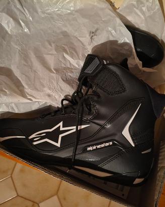 SHOES- FASTER-4. ALPINESTARS-MOTO. SIZE 44-11