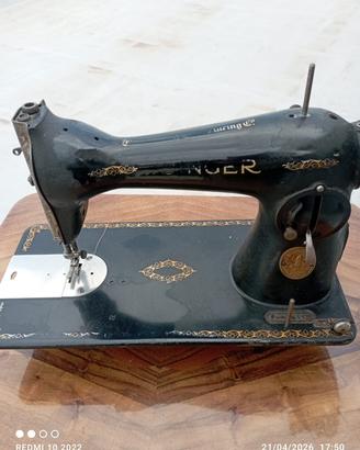 macchina da cucire d' epoca Singer a pedale