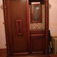 Mobile con attaccapanni