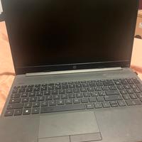 Computer portatile HP 250 G9 256 GB windows 11 pro