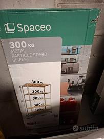 Scaffali per cantina o box