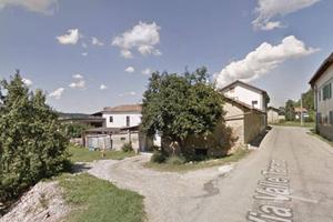 Immobile in asta di 315 m² con 4 locali a Isola d'