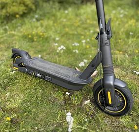 Ninebot Max G2  Monopattino Elettrico