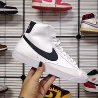 Scarpe uomo Nike WMNS Blazer Mid numero 42