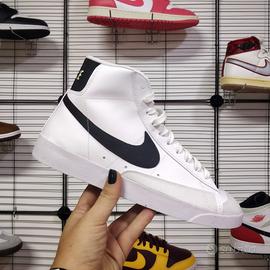 Scarpe uomo Nike WMNS Blazer Mid numero 42