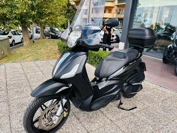 PIAGGIO Beverly 350 TUTTO INCLUSO ANCHE PASSAGGI