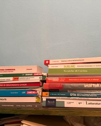 Libri scuola alberghiero 2/3