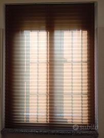 Tenda plissettata bella ed elegante