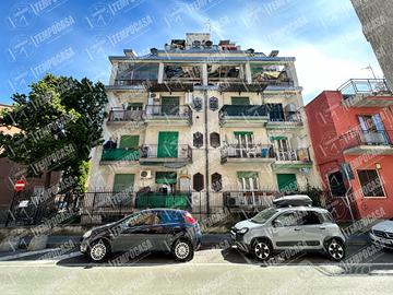 QUADRILOCALE DA PERSONALIZZARE!!