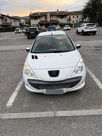 Peugeot 206 1.1L 2012