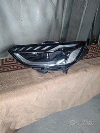Fanale dx Audi S4 e A4 fulled matrix 8W094103