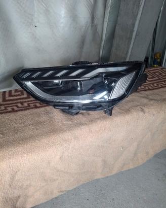 Fanale dx Audi S4 e A4 fulled matrix 8W094103