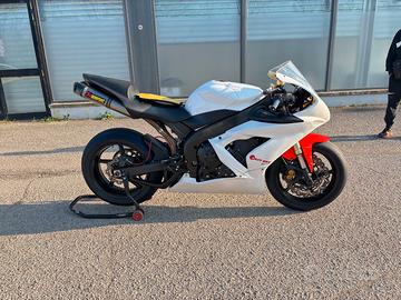 YAMAHA R1 2004