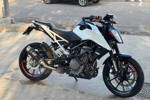 KTM 390 Duke - 2021