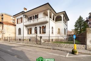 Appartamento in villa Liberty a Melzo - Zona semic