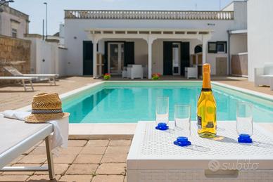 Bilocali con piscina centrale in Salento