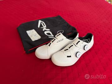 Scarpe bici strada EKOI perf R4 41 Carbonio Nuove