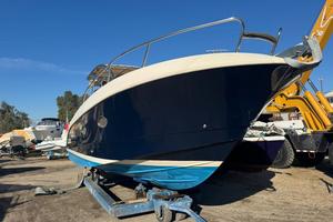 Mano Marine 27.50 EFB Turbodiesel QSD 2.8 Bravo 3