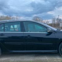 Renault Laguna 2.0 dCi 150CV SporTour Initiale