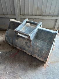 Benna da scavo 60cm con attacco rapido AR15