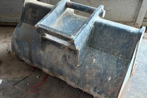 Benna da scavo 60cm con attacco rapido AR15