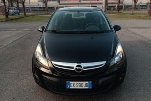 Opel Corsa unico proprietario 