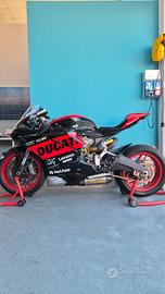 DUCATI PANIGALE 899 PRONTO PISTA