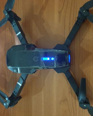 Drone pieghevole E88 Pro WiFi FPV Fotocamera HD