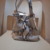 Bvlgari borsa secchiello pelle pitone bucket bag