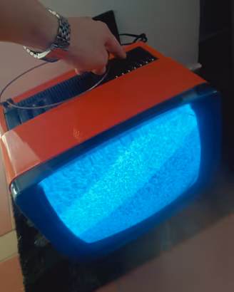 Televisore di design FUNZIONANTE anni 60  semiart 