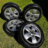 Cerchi e gomme Mini