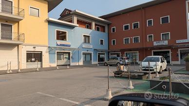 locale commerciale / ufficio 
