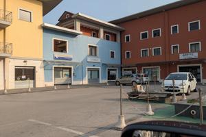 locale commerciale / ufficio 