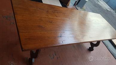 tavolo in legno
