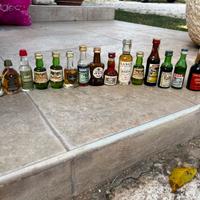 Bottigliette alcolici in perfette condizioni