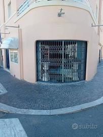 Immobile di 110 m² con 2 locali a Anzio