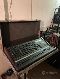 Mixer audio Montarbo MC1620 16 canali, flight case