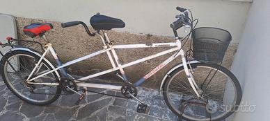 Tandem bicicletta