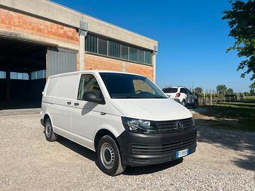 NOLEGGIO Volkswagen Transporter T5 Reggio Emilia