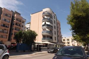 3 LOCALI A BISCEGLIE