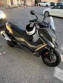 Scooter  Kymco Dtx 360