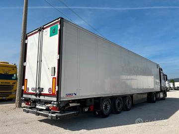 Semirimorchio Schmitz frigo con sponda