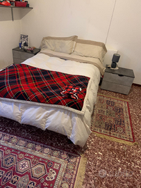 Stanza singola arredata per studentessa - Verona