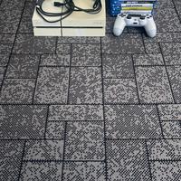 Console PS4 500gb in ottimi stato + accessori